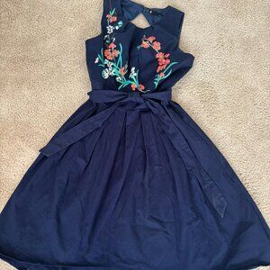 Vintage Leslie Fay Navy Sleeveless Embroidered Dress with Flared Skirt Size 14